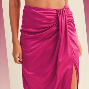 NWT‎ MABLE BRAND Magenta Fuchsia -2 piece skirt w crop top -sz XS S M satin set